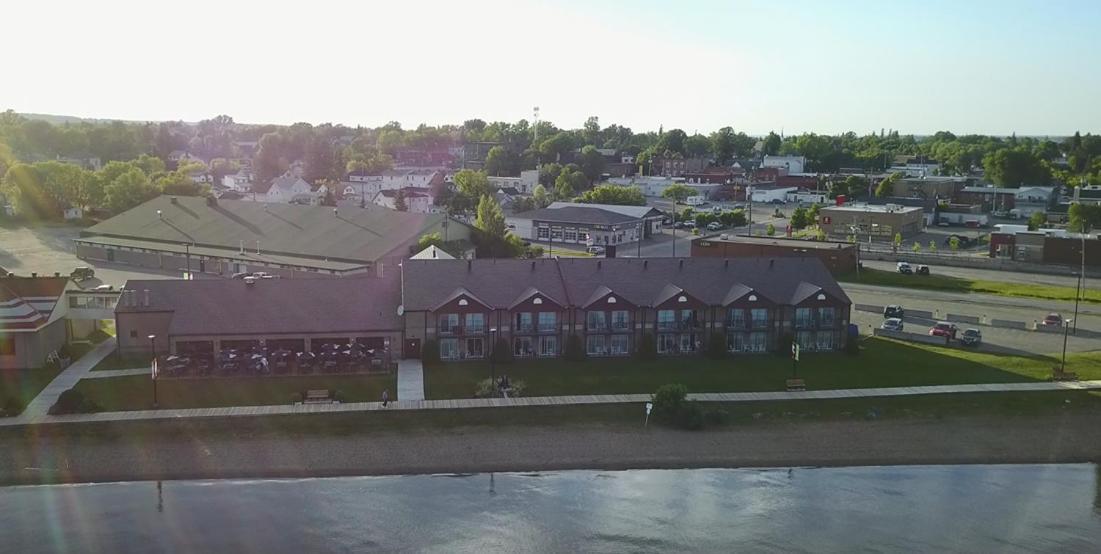 Waterfront Inn New Liskeard المظهر الخارجي الصورة